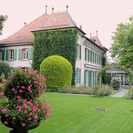 Le Chateau Villa *