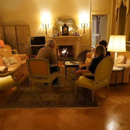 Le Chateau * Lavigny