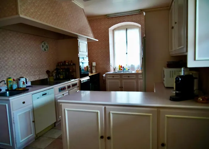 Le Chateau Willa Lavigny