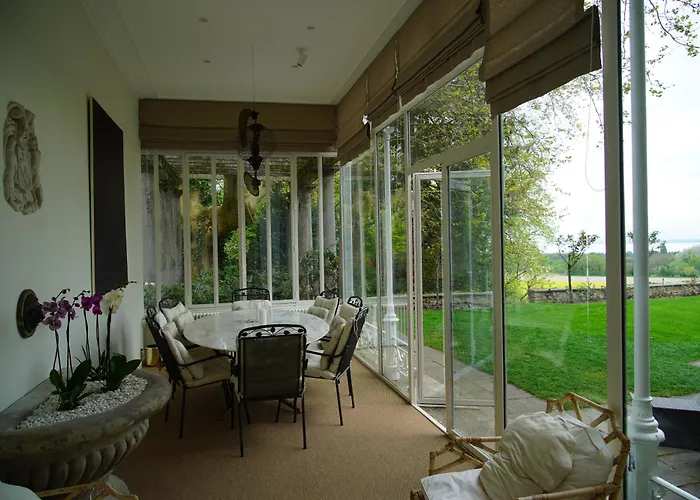 Le Chateau * Lavigny